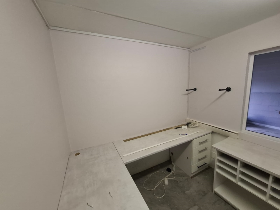 To Let Commercial Property for Rent in Brackenfell Central Western Cape